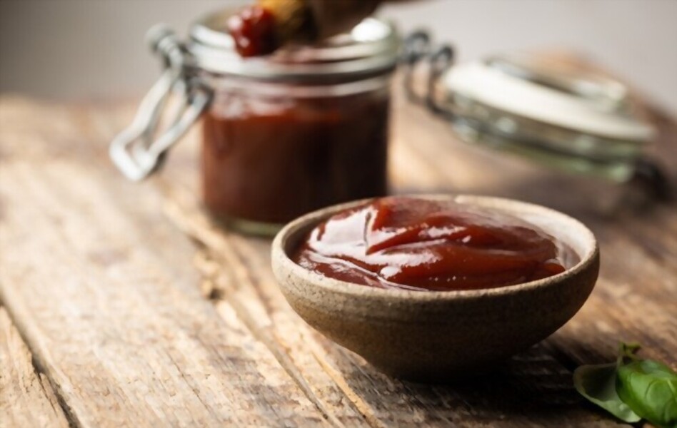 remove bbq sauce from rug